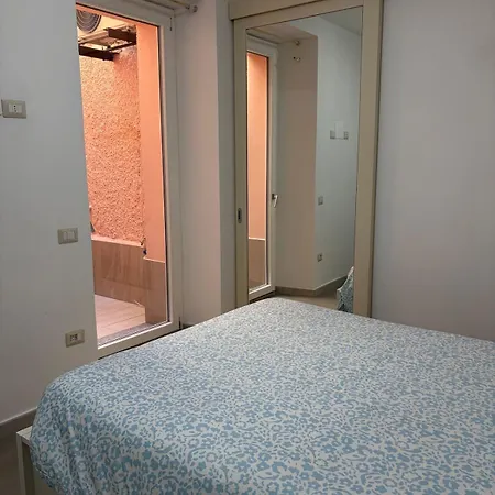 Apartamento 4 *